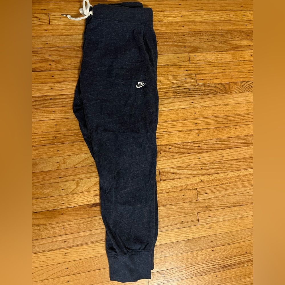 Nike jogger capri